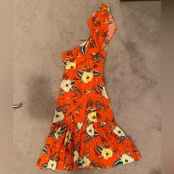 Urban Outfitters Carmen Linen One-Shoulder Floral Ruffle Midi Dress, size XS NWT - Picture 3 of 6
